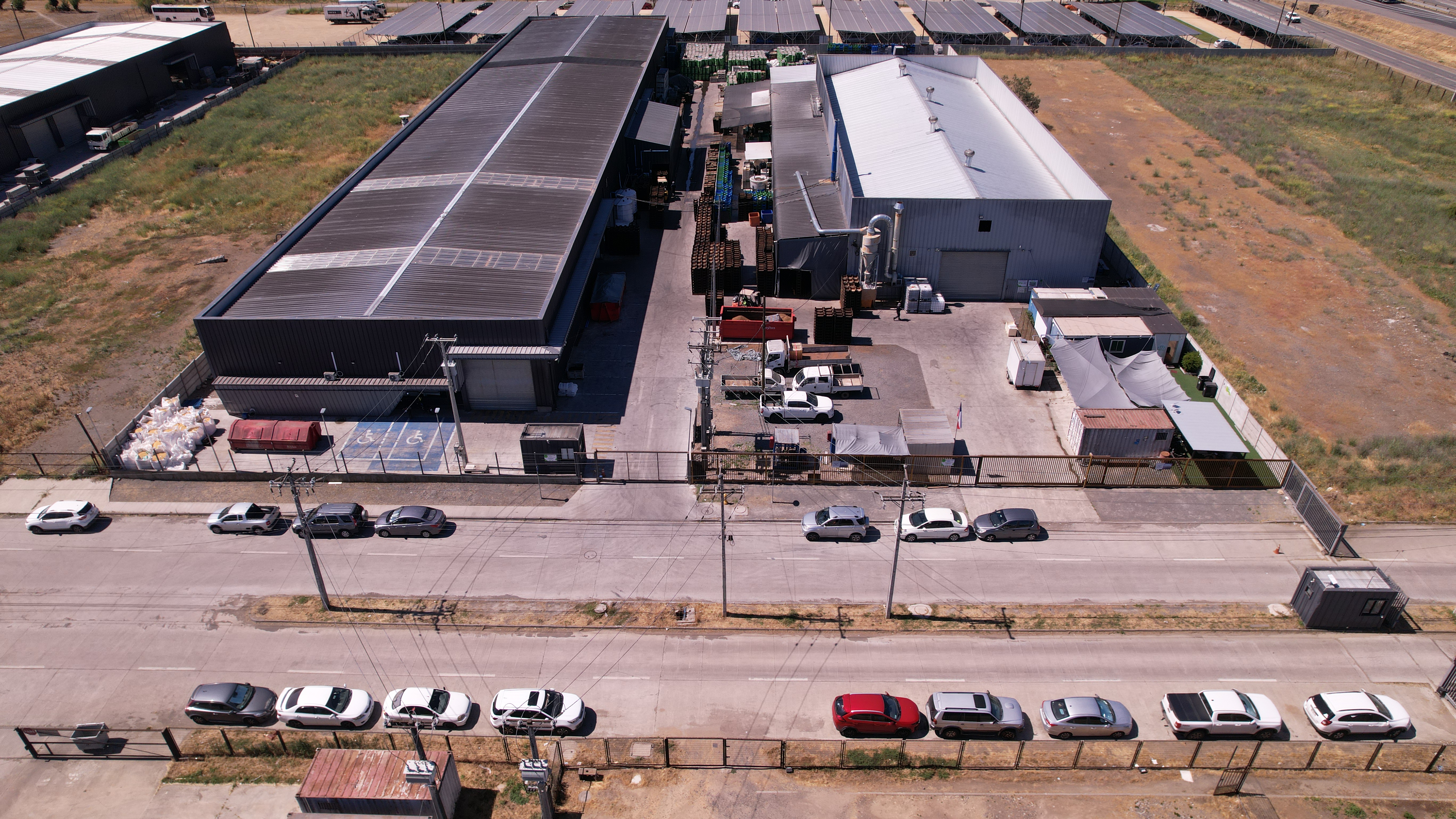 Comunidad de Maule exige paralizar planta industrial por malos olores