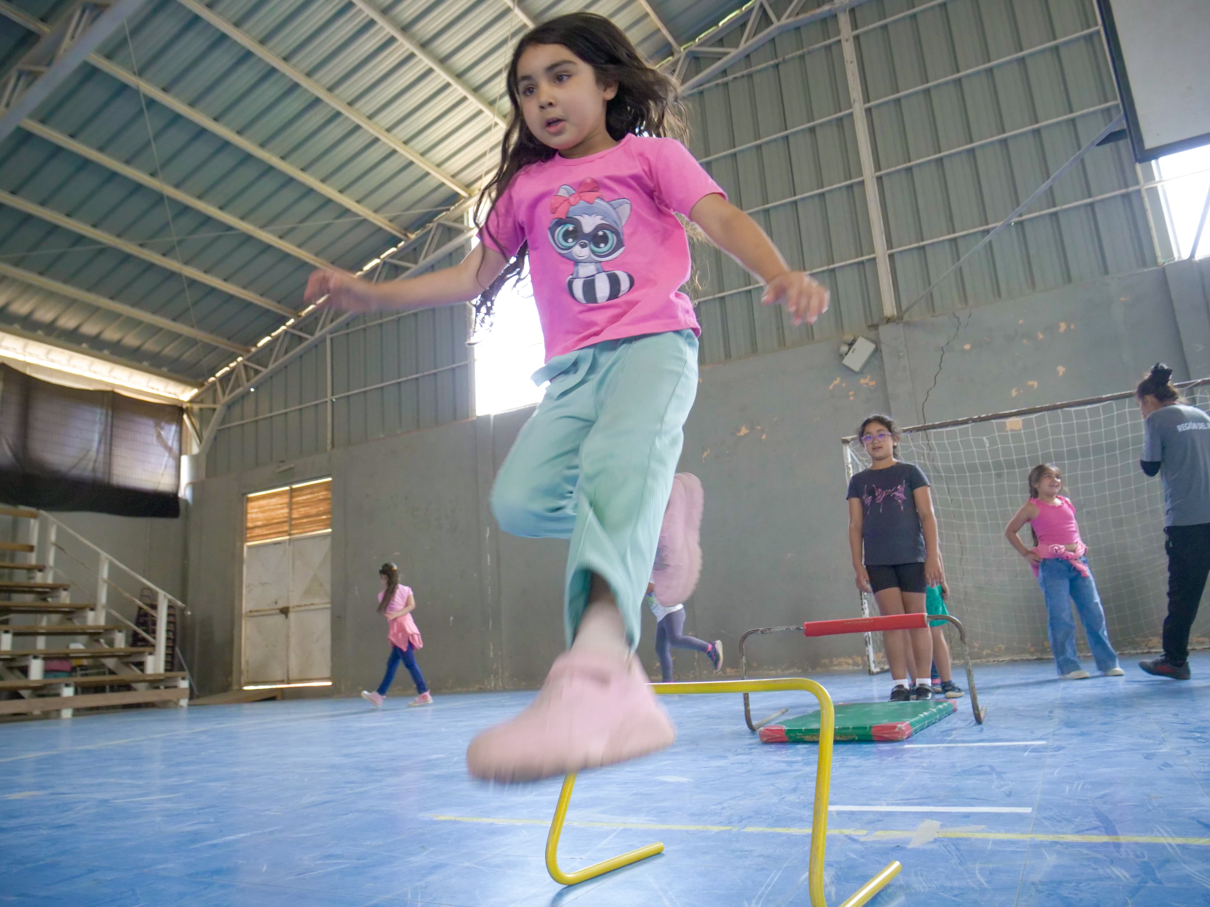 Implementan centros de cuidado para niños en 22 comunas del Maule